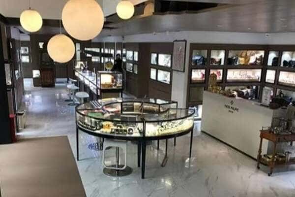 营口市盖州佳哥鉴酒商行